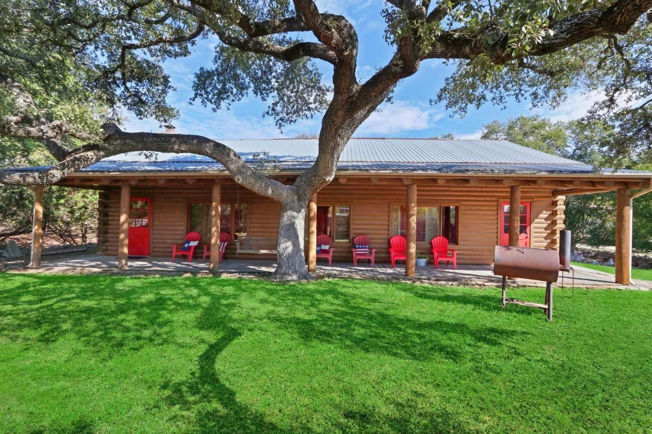 Wimberley Log Cabins Resort And Suites- Unit 2 Экстерьер фото
