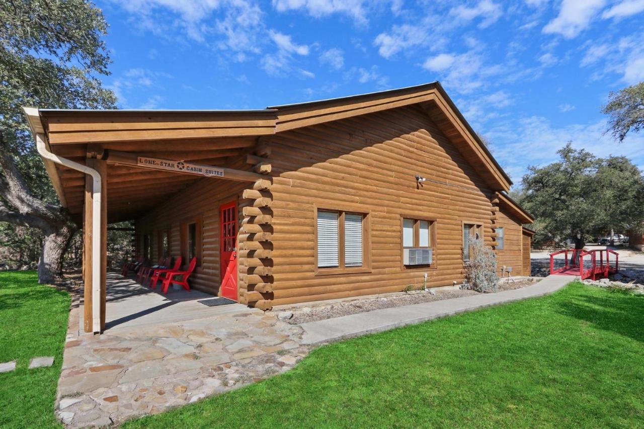 Wimberley Log Cabins Resort And Suites- Unit 2 Экстерьер фото
